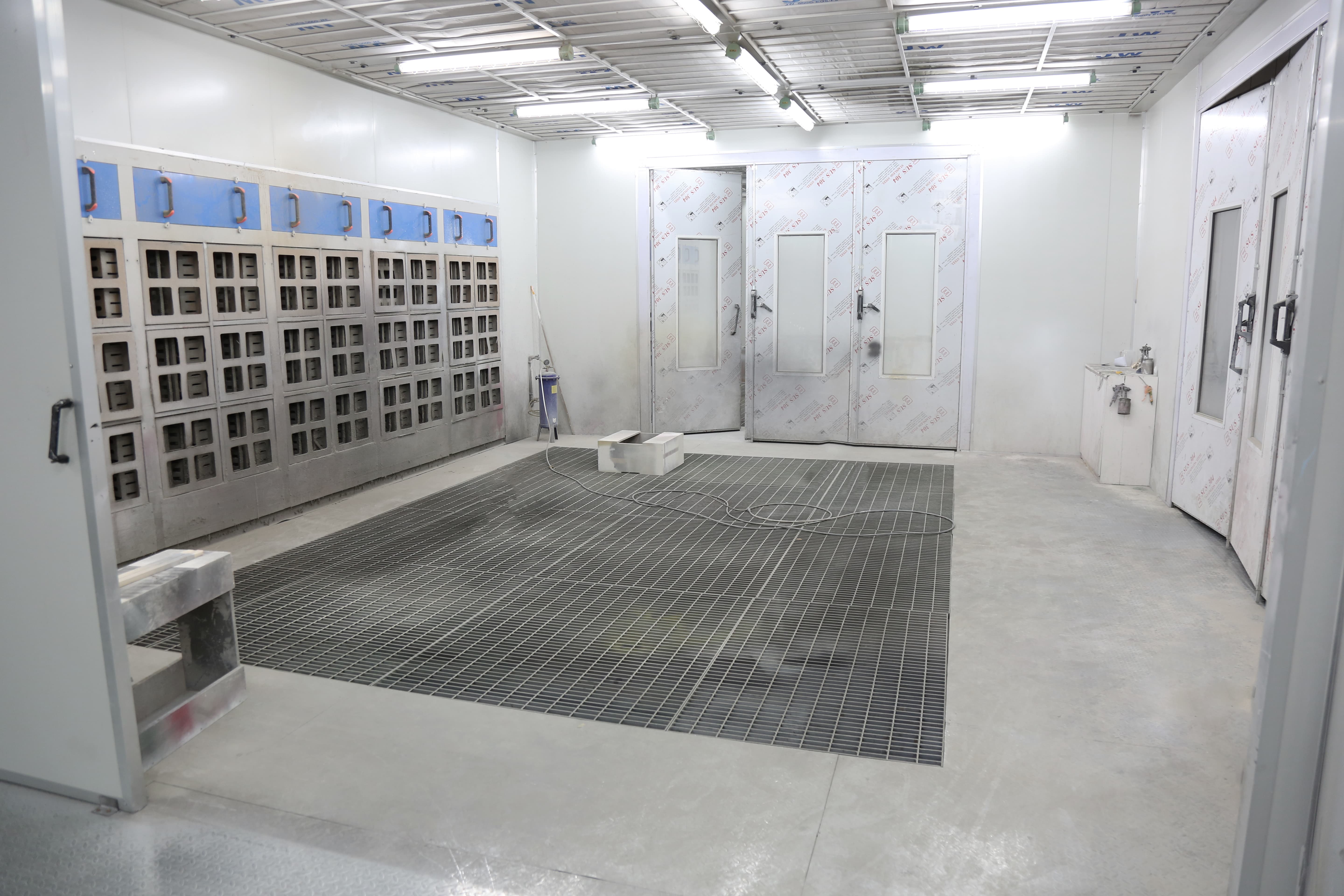 Paint shop 1 Paint shop 1