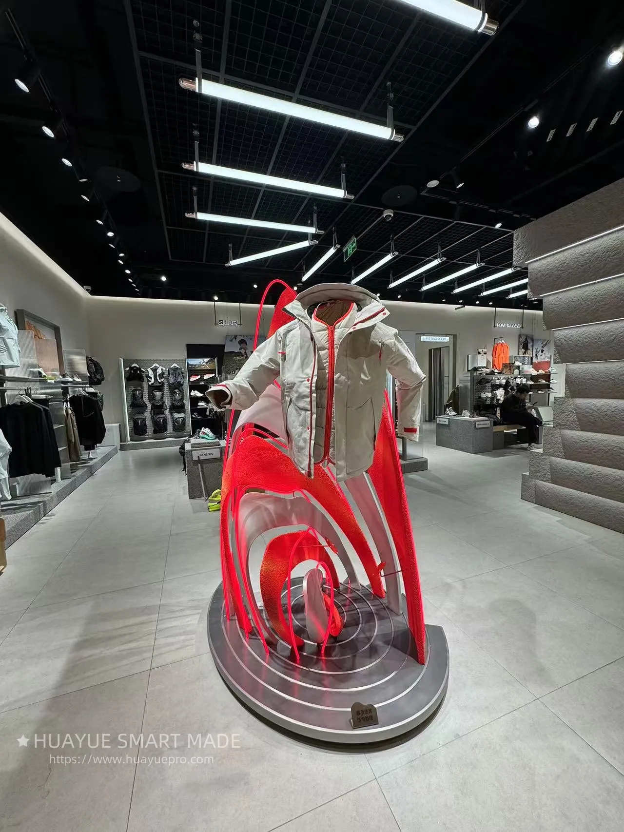 洋品店のディスプレイ小道具