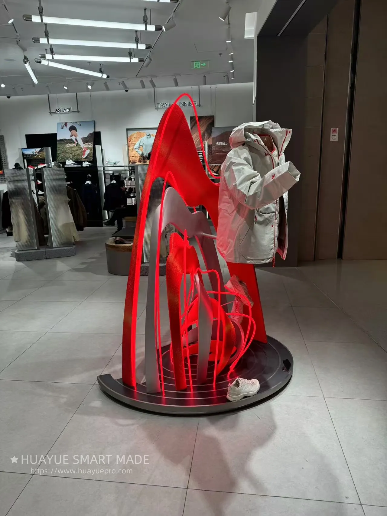 洋品店のディスプレイ小道具