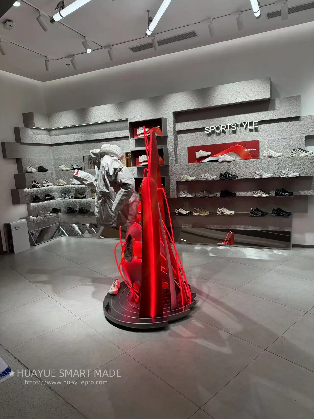 洋品店のディスプレイ小道具